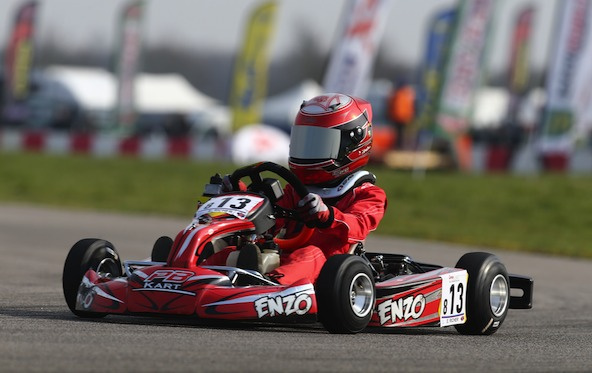 Enzo Richer impérial en Mini-Kart