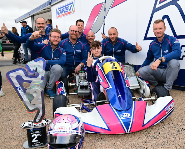 Le team Kosmic Racing a dit adieu aux épreuves FIA Karting